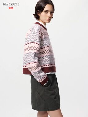 JW ANDERSON x UNIQLO Fair Isle Crew Neck Sweater in Pink Burgundy Size S